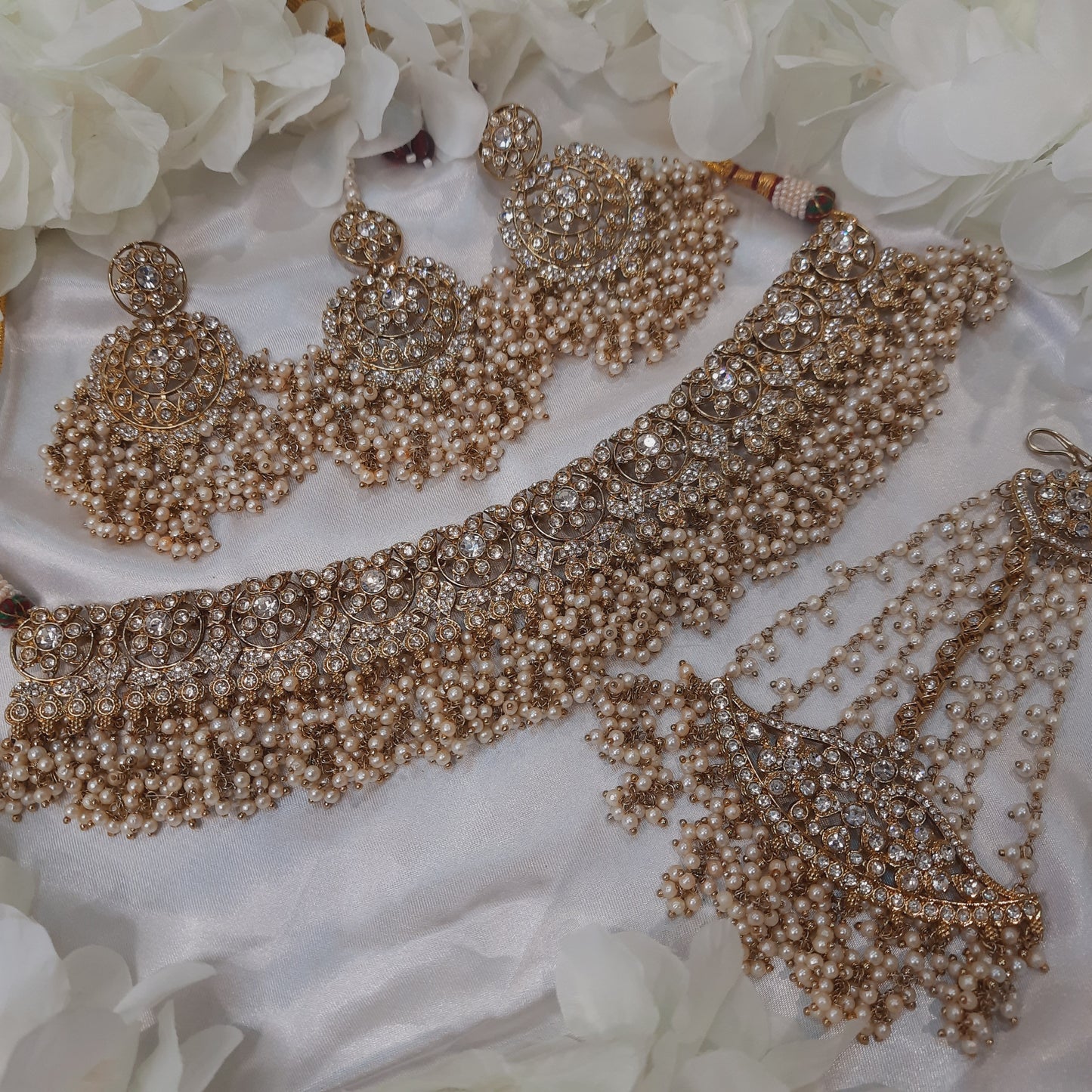 Ravina Choker Set