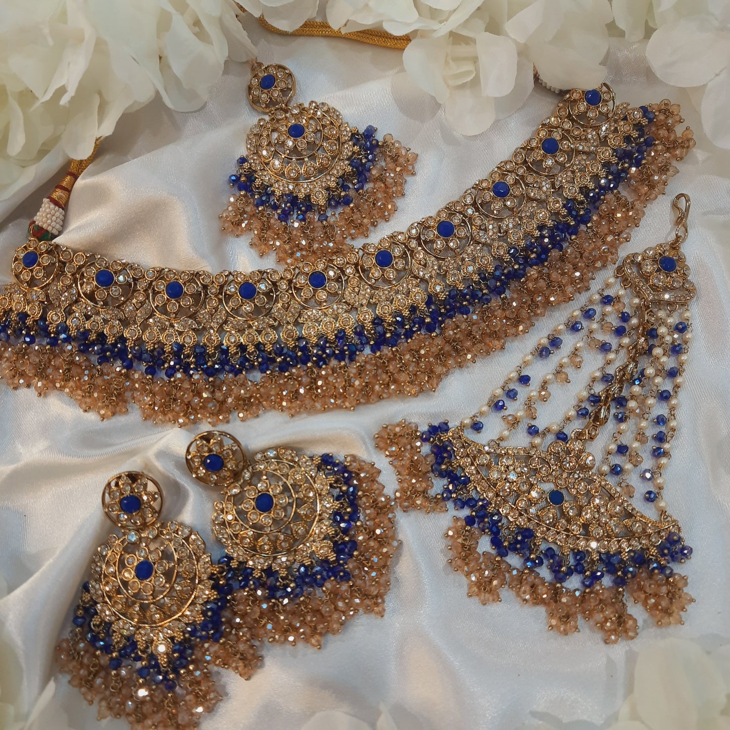 Ravina Choker Set