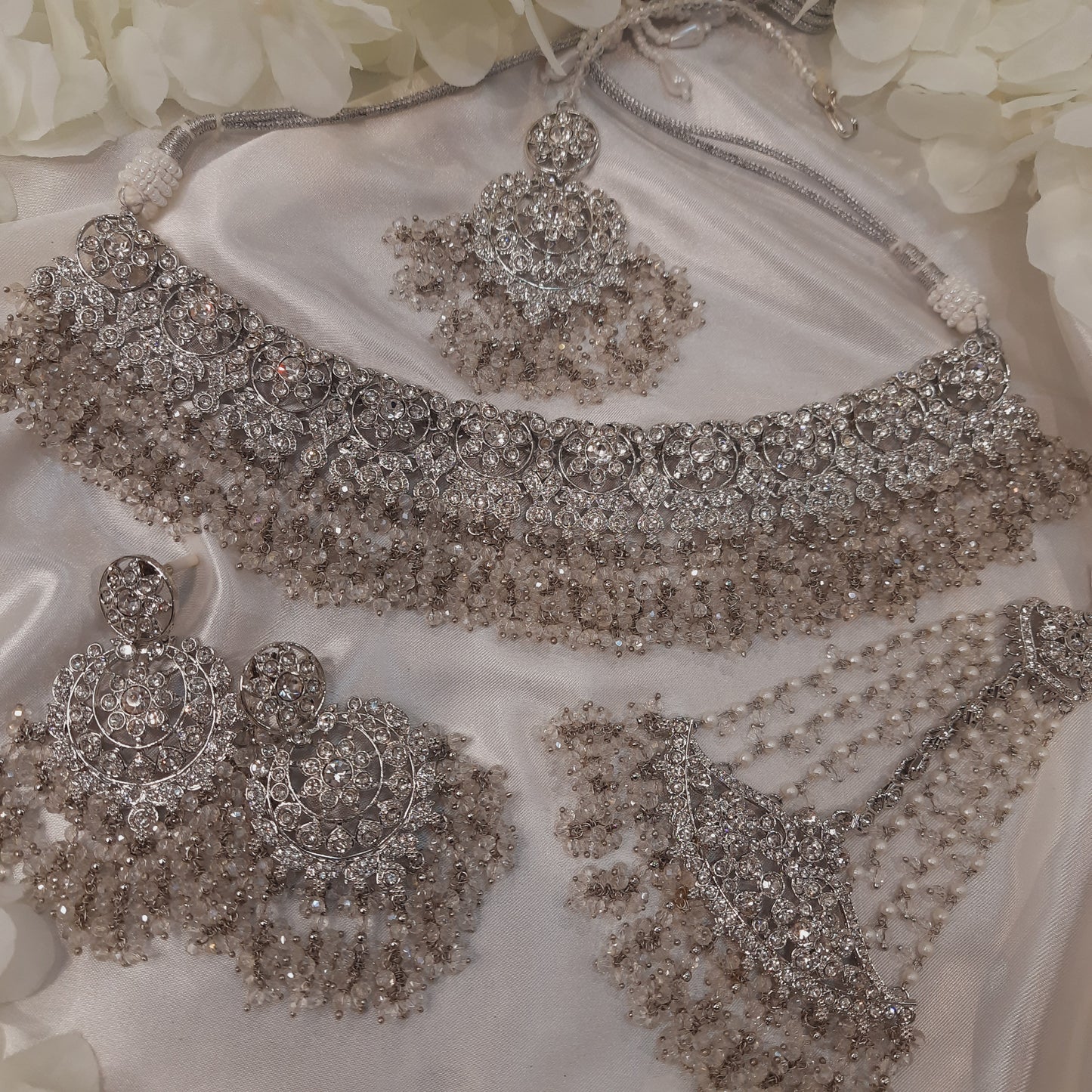 Ravina Choker Set