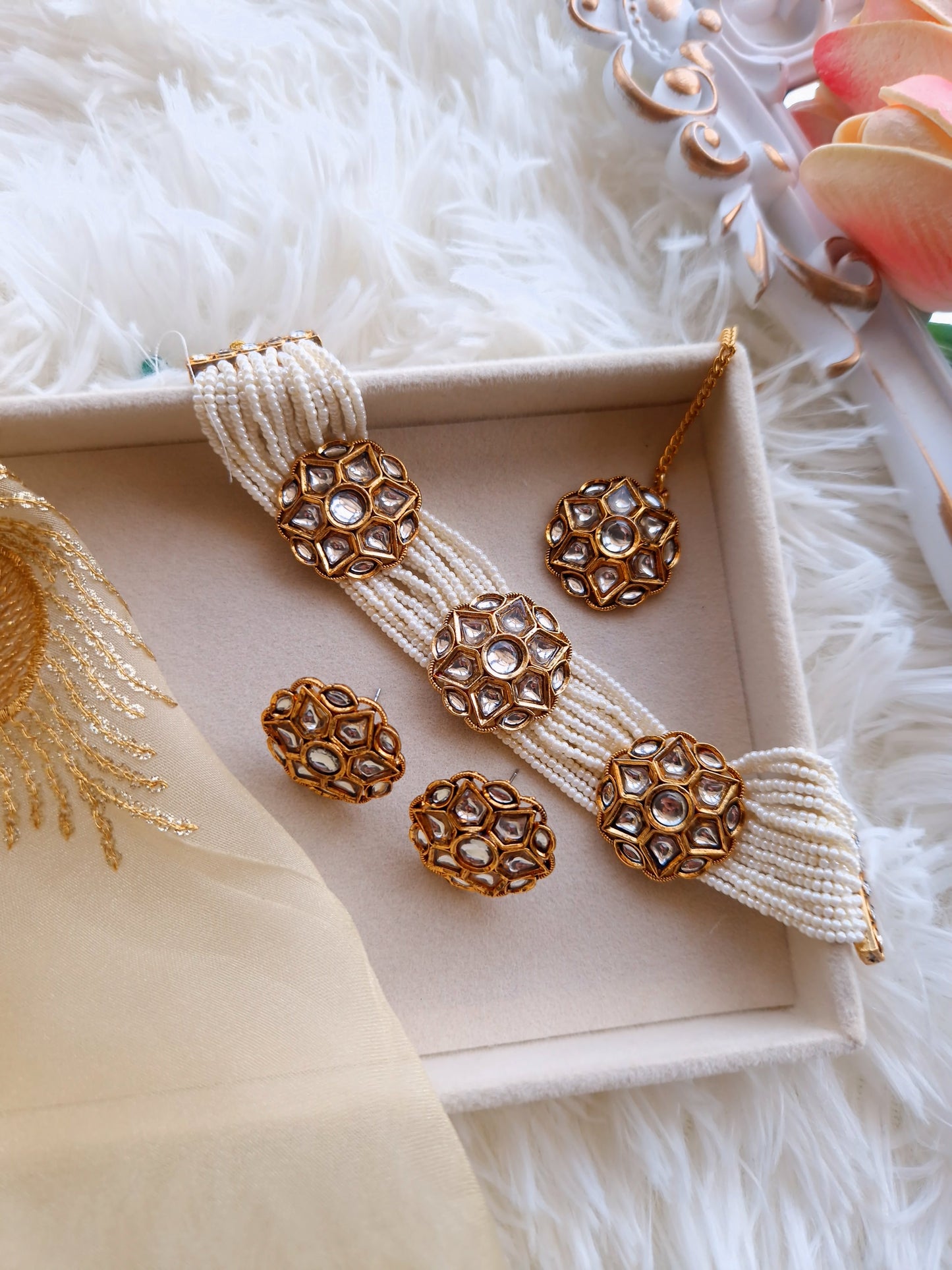 Choker Set