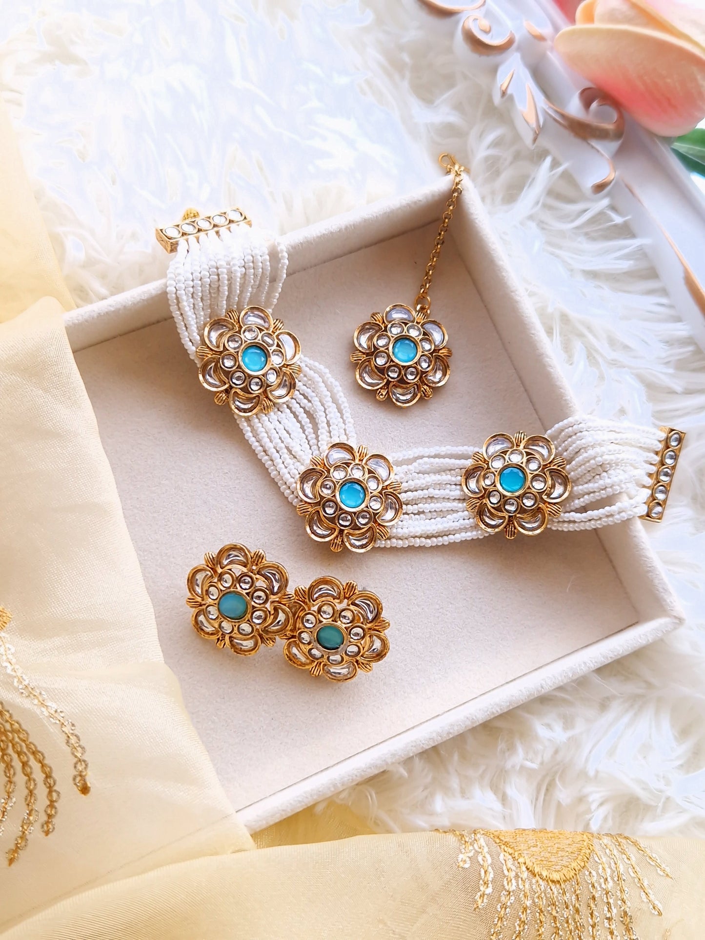Choker Set