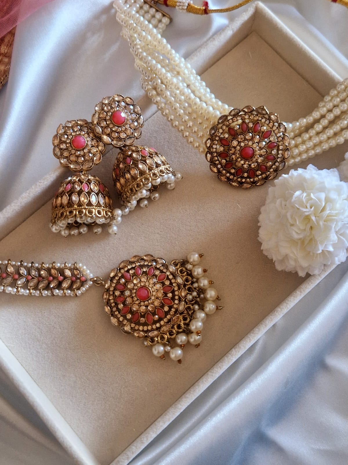 Pearl Choker set